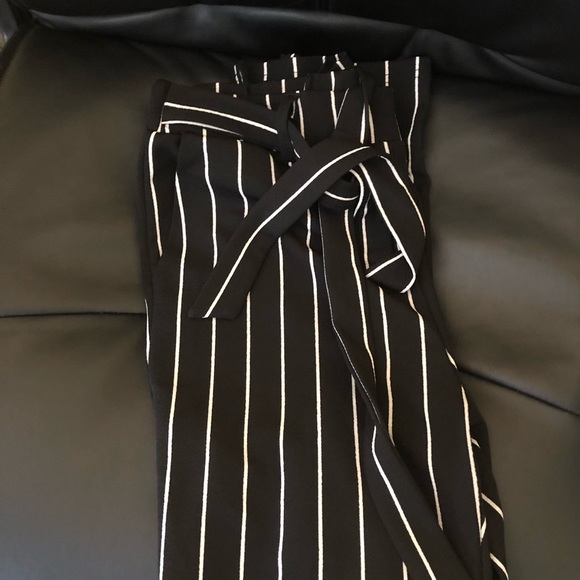 SHEIN Pants - SHEIN Bolack Slacks w/White Pen Stripes